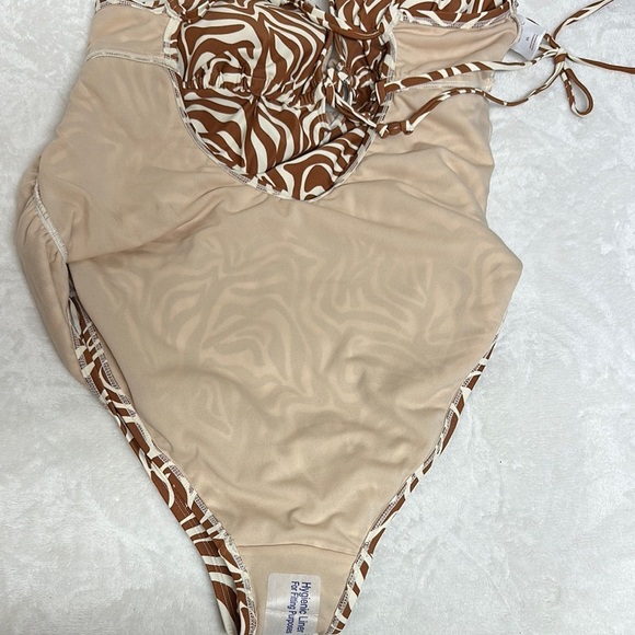 Isabel Maternity by Ingrid & Isabel Brown and White One Piece Swimsuit - Picture 10 of 10